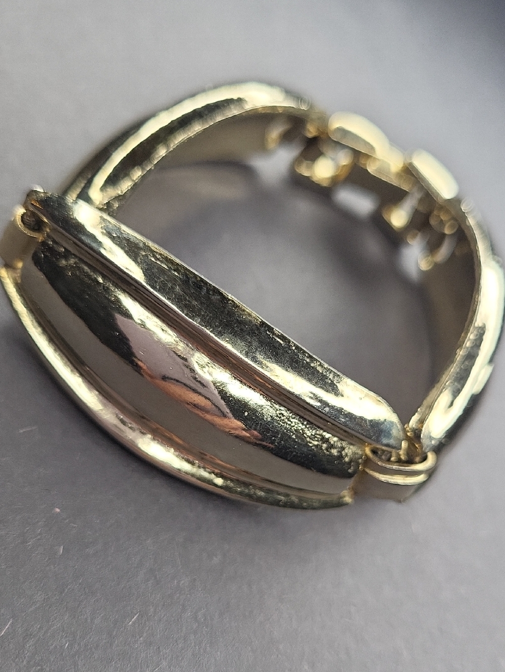 Stylish Link Bracelet